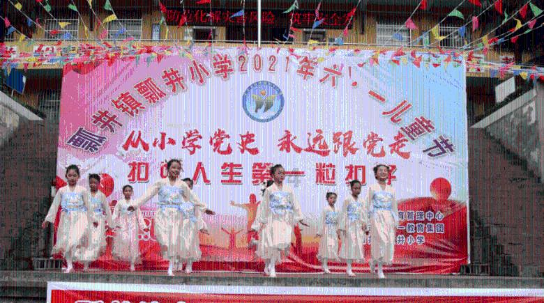 晚舟必归是李白的诗吗？
